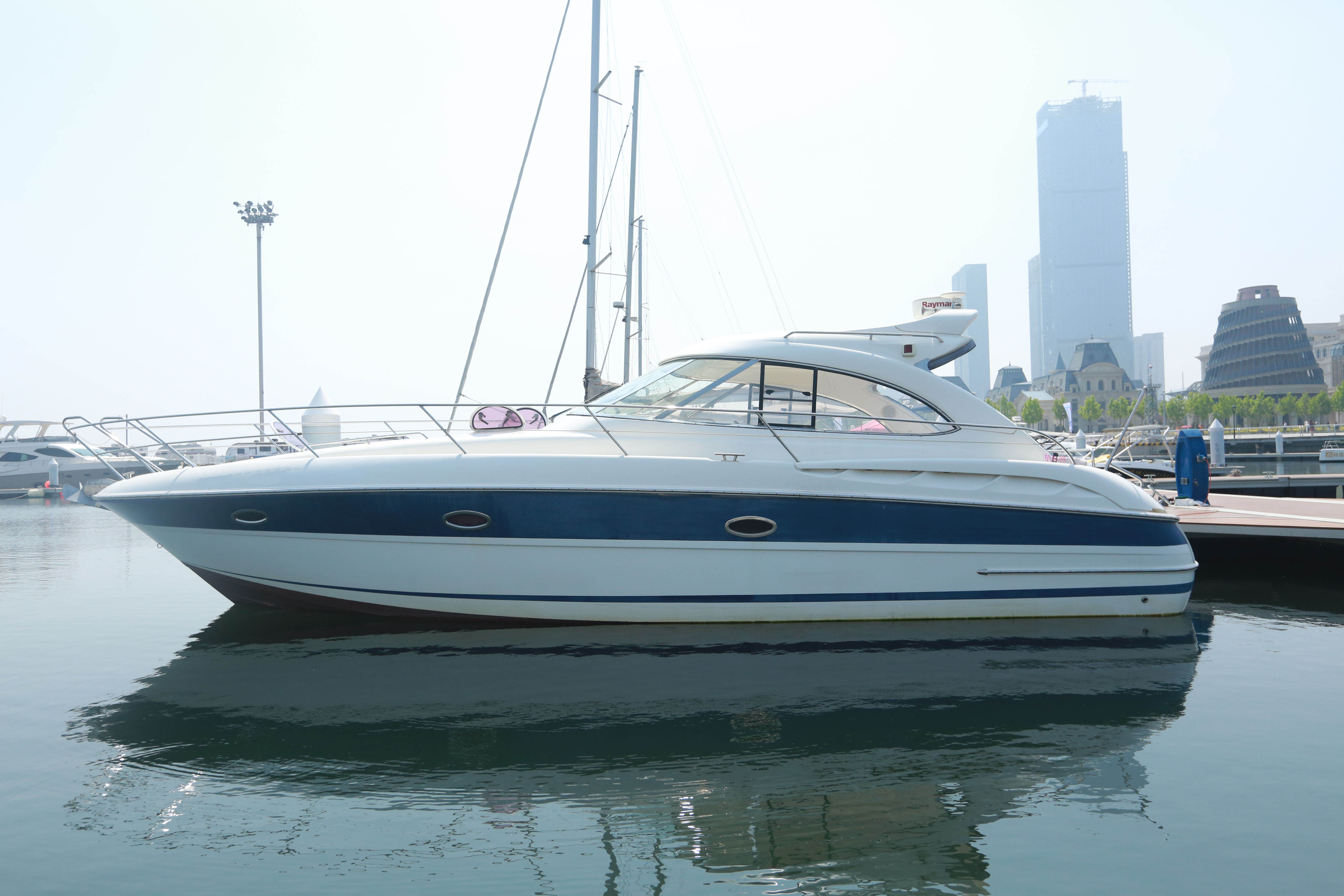 巴伐利亞38運(yùn)動(dòng)游艇 巴伐利亞38運(yùn)動(dòng)游艇