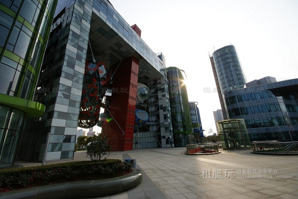 上海港國際客運(yùn)中心碼頭 上海港國際客運(yùn)中心碼頭